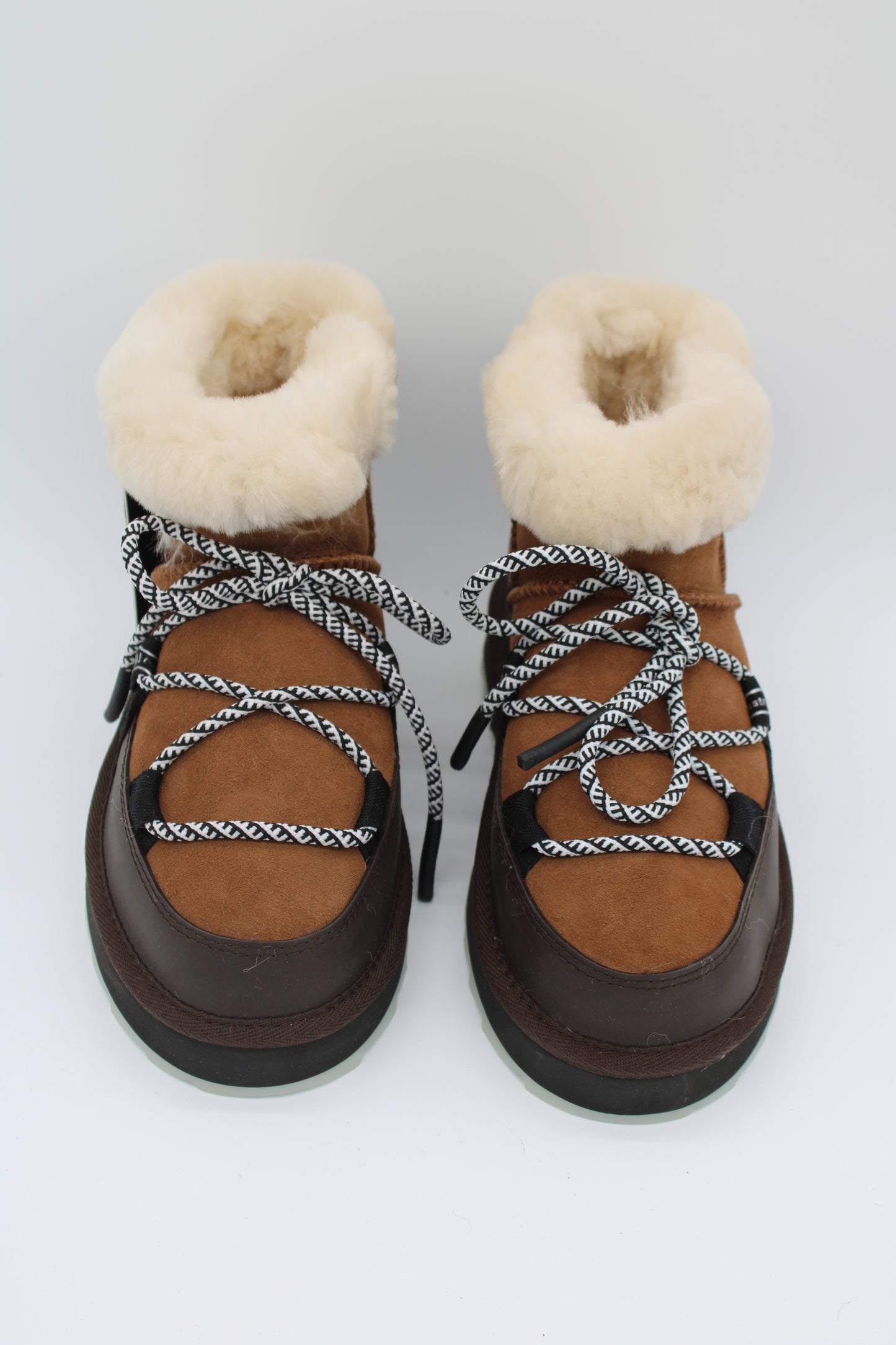 Blurred Micro Chestnut Boots