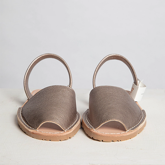 Metalgrain Onyx Slingback Sandals