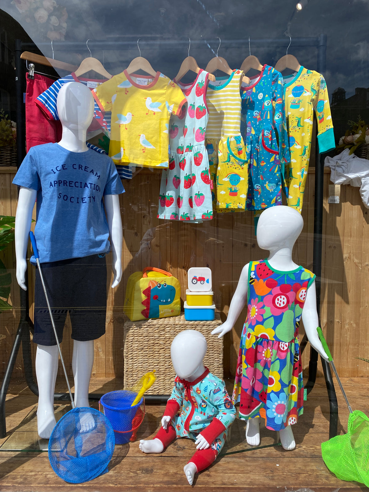 We're happy to welcome you to our store