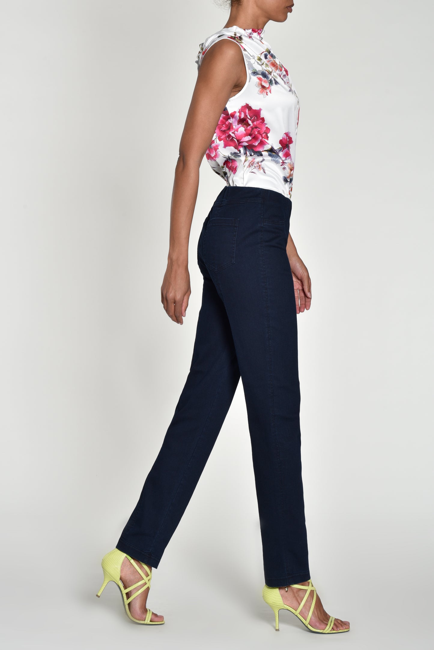 Bella 09 Ankle Grazer Jeans Navy