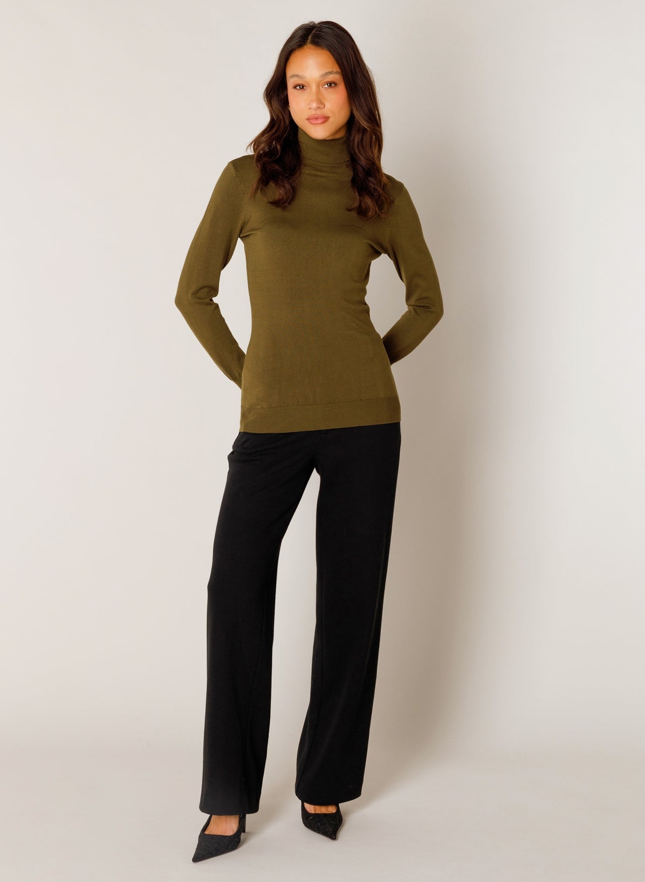 Yest Yuen Knitted Top Olive