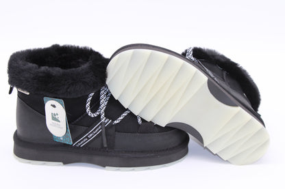 Blurred Micro Black Boots