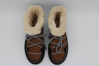 Blurred Micro Chestnut Boots