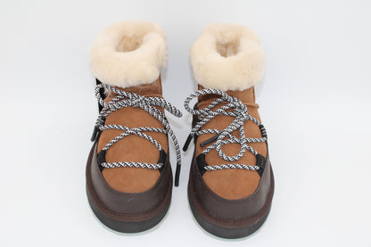 Blurred Micro Chestnut Boots