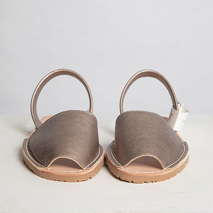 Metalgrain Onyx Slingback Sandals