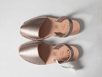 Metalgrain Onyx Slingback Sandals