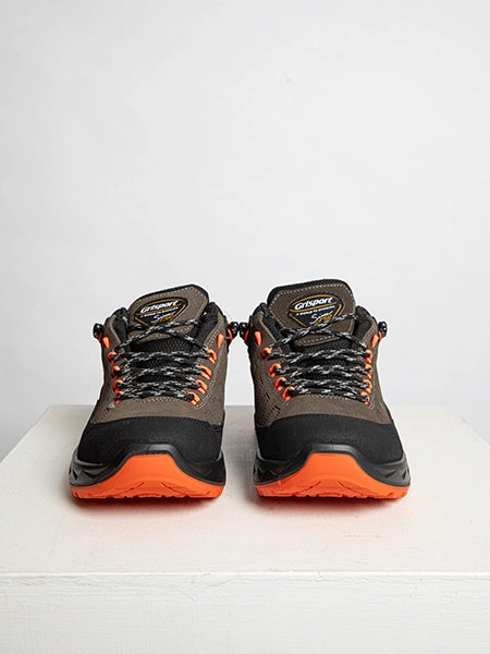 Spur Grey Walking Shoes