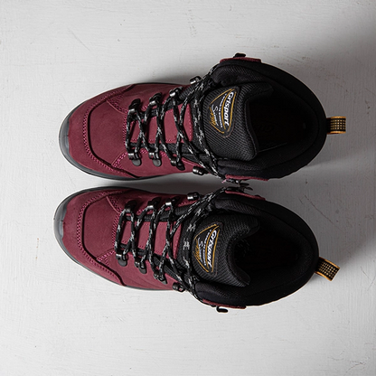 Lady Lynx Walking Boots