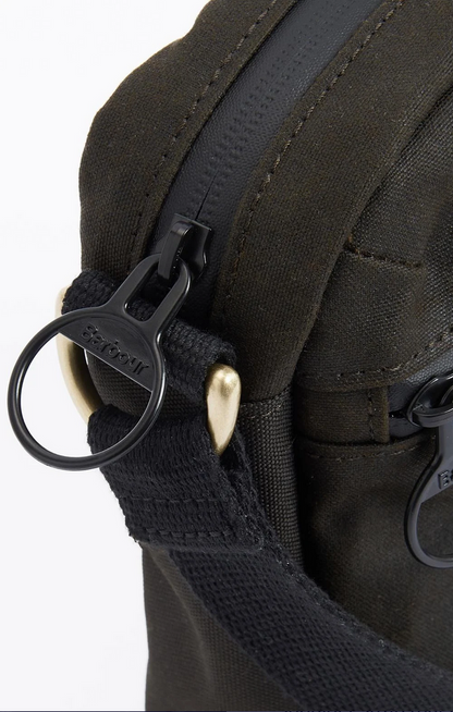 Field Wax Cross Body Bag