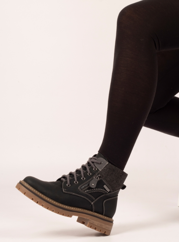 Caramel Black Waterproof Boots