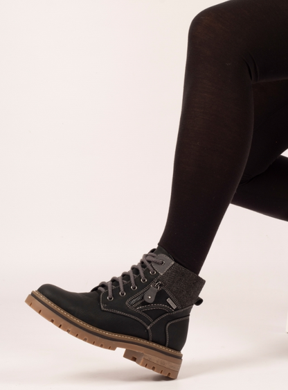 Caramel Black Waterproof Boots