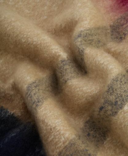 Isla Tartan Boucle Scarf