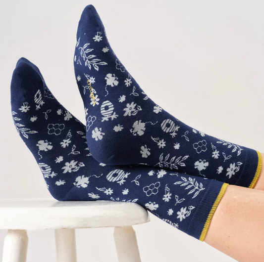 Thought Socks Women's Bee Pack of 2 Pairs of Socks In A Bag