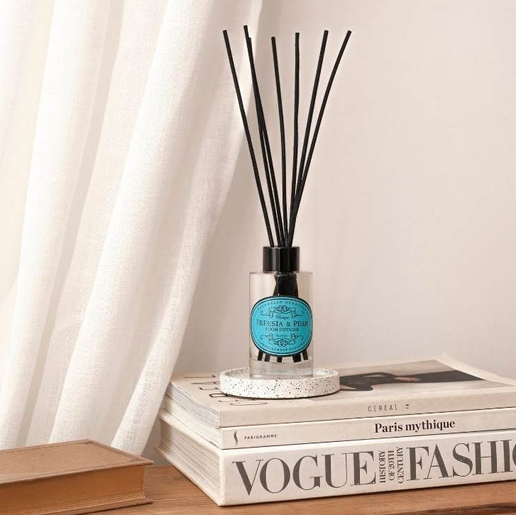 The Somerset Toiletry Co. Naturally European Freesia & Pear Room Diffuser