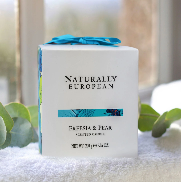 The Somerset Toiletry Co. Naturally European Ceramic Candle Freesia & Pear