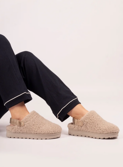 Lunar Shoes Naples Slippers Beige