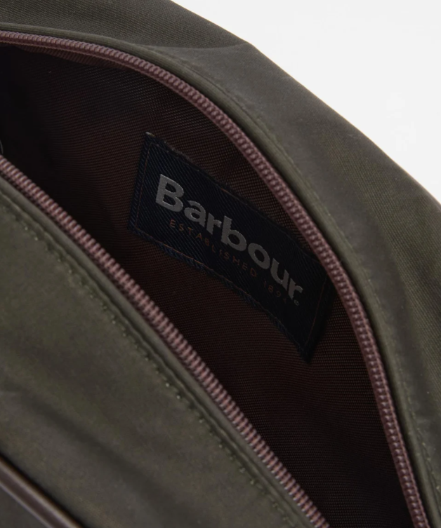 Barbour Wax Washbag Olive / Beacon