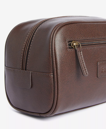 Barbour Leather Washbag Dark Brown