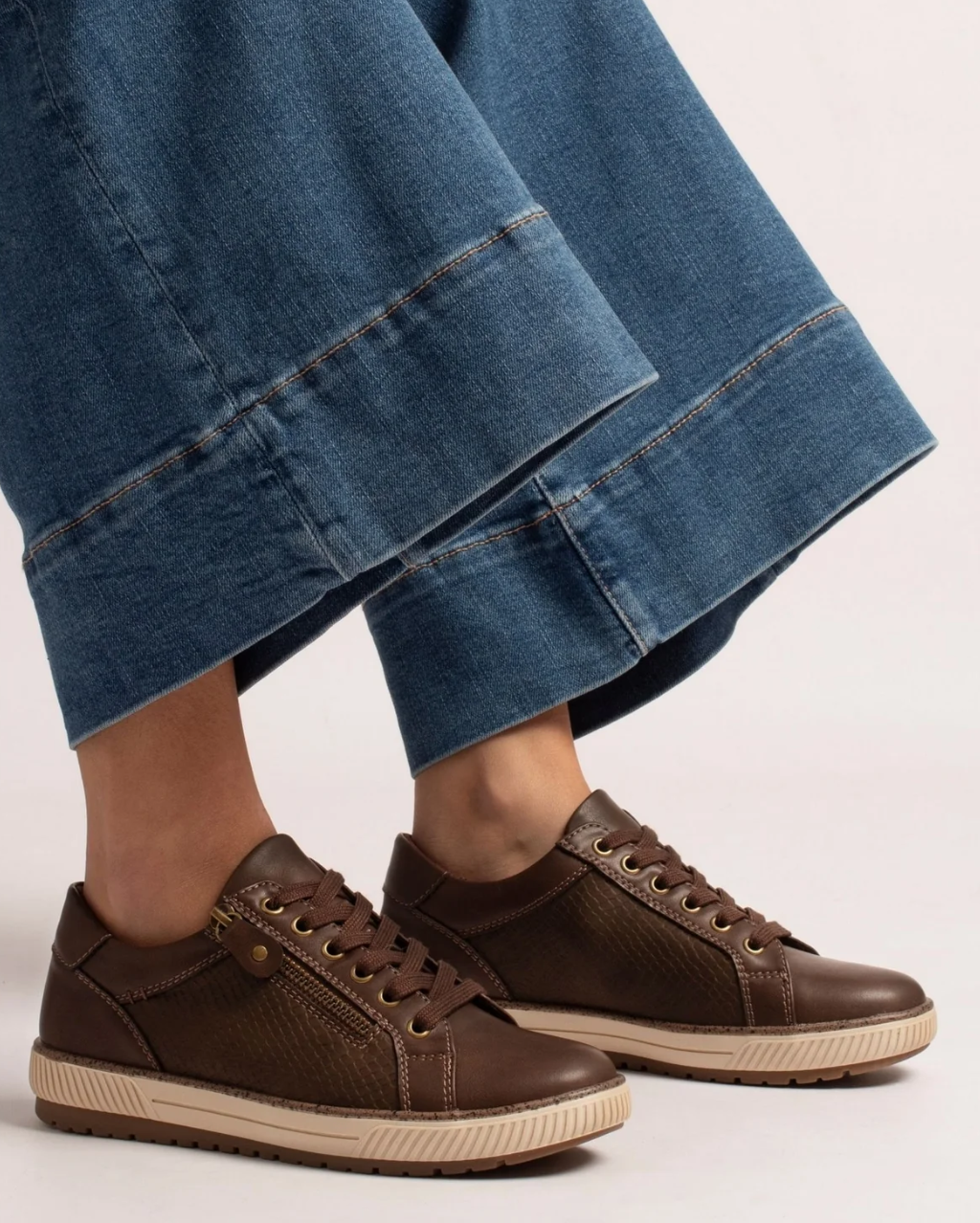 Lunar Shoes Shaka Trainer Brown