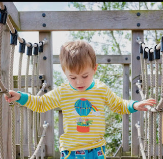 T-shirt with Hot Air Balloon Print